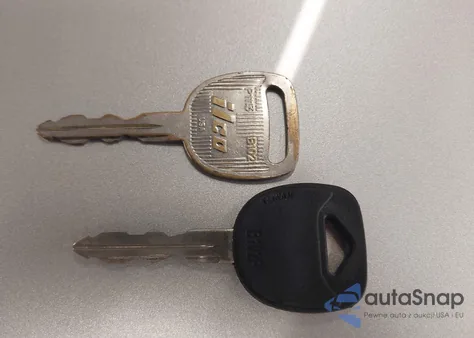 2006 Chevrolet Silverado 1500 Work Truck z USA, uszkodzony, nr VIN 3GCEC14X56G192322